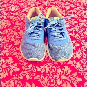 Toddler girls Nike shoes